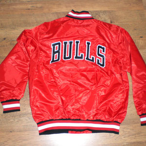 AUSVERKAUFT / SOLD OUT - NBA Chicago Bulls G-III Jacke/back (Neuware)