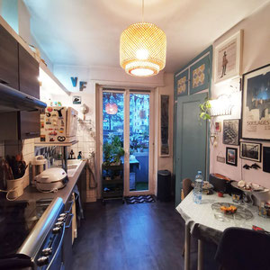 VUE SUR LA CUISINE EXISTANTE (DEPUIS L'ENTREE)