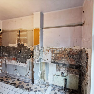 VUE SUR LA CUISINE EN COURS DE TRAVAUX