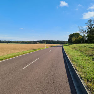 Neue Straße nach Ranies