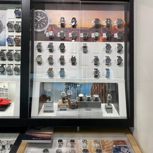 Hamilton / visuels pour vitrine et PLV à partir d'une charte existante