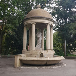 Brunnen, Brunnenanlage, Florapark, Bern, André Iseli Steinmetz, Kunststeinbrunnen, Restaurierung