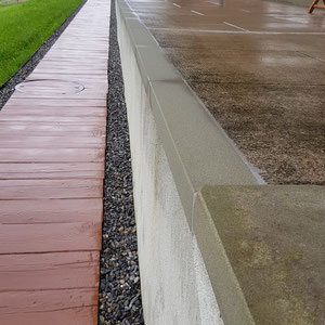 Terrassenabschluss in Berner Sandstein, André Iseli Steinmetz