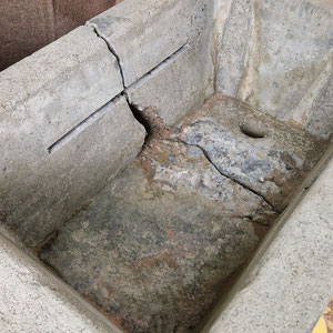 Restaurierung Brunnentorg in Kunststein