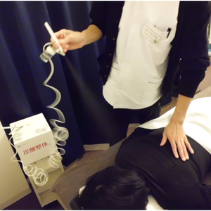 炭酸整体　肩に炭酸ミスト噴射