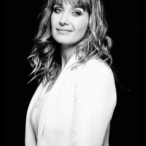 CAROLINE ANGLADE 