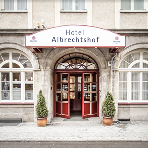 Albrechtshof Hotel / Hotel Martas