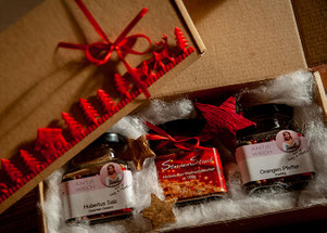 Salz-Pfeffer-Gewürz Paket von Antje Wiech mit weihnachtlicher DekoSchleife