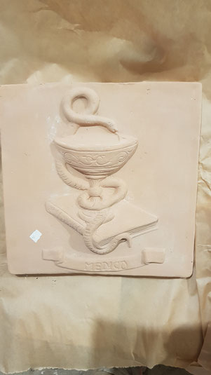 Coppa di Asclepio medica