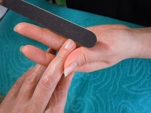 Nail Care 自爪ケアのパラディファム美肌咲 東京 浅草橋