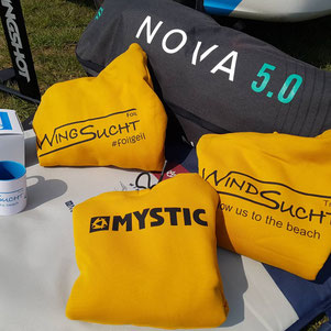 Mystic Brand Hood Sweat Mustard mit WindSucht Logo