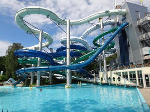 piscine tikibad parc d atraction en hollande la haye