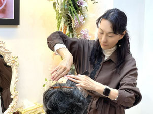 髪と心の美容師 井村千穂 大阪JR茨木駅前サロン Dea Tiara