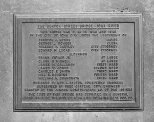 Benton Street Bridge in Iowa City - Historical tablet located on the northwest abutment, looking north-northeast