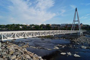 Rührreibgeschweißte Fußgängerbrücke über den Petite Decharge River