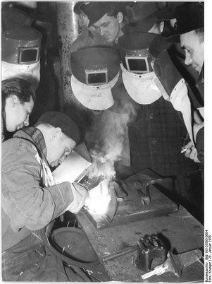 On 26 January 1955, colleagues from various MTS workshops in the Nauen district observed with interest how master welder Ortmann from the Experimental and Training Welding Workshop Berlin-Adlershof welded  cast iron using the Nasarow method