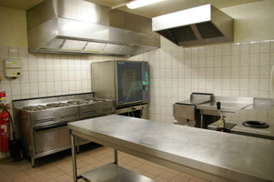 Cuisine  (avec grande salle)