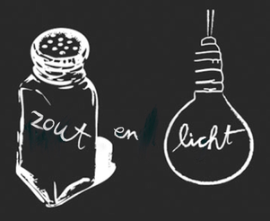 zout in een gerecht, en verlichting in het donker 