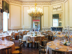 Palais Schönburg - gedeckte Hochzeitstafel