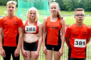 Vier Athleten der LG Wittgenstein bei den Westfälischen U16 Jugendmeisterschaften in Recklinghausen: Till Marburger, Milena Schmidt, Franziska Zumrode und Kilian Seidel.