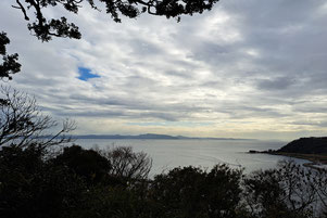 海の向こうに見えるのは千葉県