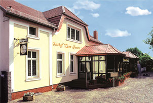 Gasthof & Pension "Zum Löwen" Straßenansicht