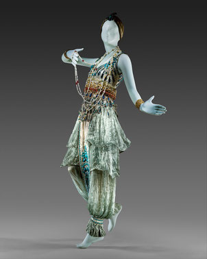 Paul Poiret, Fancy dress costume, 1911, New York, Metropolitan Museum of Art