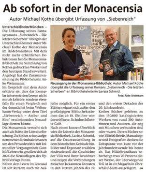 Zeitungsartikel Bibliotheksleiterin Larissa Schmid und Schriftsteller Michael Kothe bei der Übergabe seines ersten Romans.