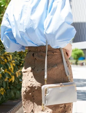 プリーツパンツ