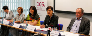 Pressekonferenz am 30. Mai 2017 Podiumsteilnehmer 106. Bibliothekartag 2017 © dokuphoto.de / Klaus Leitzbach