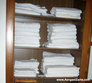 Utiliza toallas blancas si tu familia es numerosa - AorganiZarte