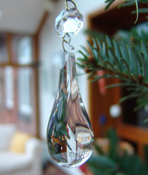 Geschliffener Glastropfen