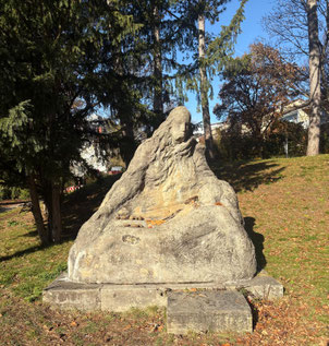 Skulptur "Mutter Heimat" von Fritz von Graevenitz. Foto: Melanie Khayat.