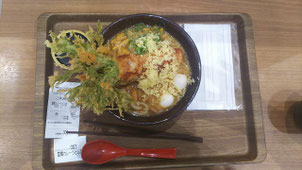 P8.カレーうどん　並990円　もうお腹いっぱい。大もある。