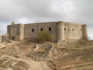 Château de Château Clermont-Chlémoutsi © Demetrios Athanasoulis. TEMPLE DE PARIS
