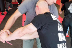 SC Int'l Street Combatives Extreme Close Quarter Empty Hands Knife Defense Seminar FFA Limburg