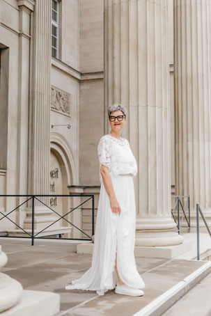 Was trage ich als ältere Braut zur Hochzeit? Brautkleider für ältere Bräute - elementar Brautmode