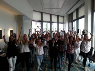 Humorvolle percussie workshop op locatie in Overijssel met authentieke Braziliaanse instrumenten.
