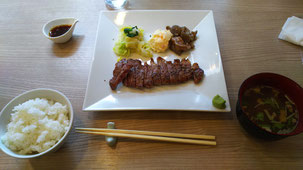 鈴木真輝人食事画像