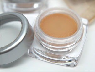 BAUME A LEVRES - DIY