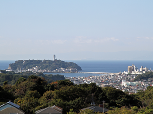 鎌倉山から見た江ノ島