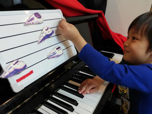 どれみ音楽教室 どれみらぼ 目と手の協応 読譜の導入