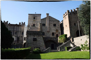 la facciata de castello