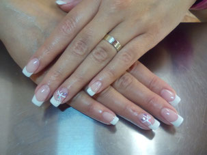 Heikes Nagelstudio & Fußpflegestudio Mainz-Ebersheim. Gelnägel - Shellac - Nageldesign