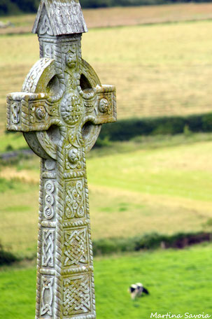 Tipperary, Irlanda. Uno stupendo e riccamente decorato esempio di croce celtica. 