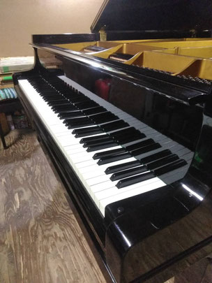 YAMAHA - ヤマハ - ピアノレンタル - ラヴピアノ YAMAHA - ヤマハ - ピアノレンタル - ラヴピアノ