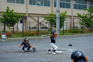 SOUM君、左打ちの素振りを増やしましょう。