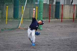 ＹＯＳＫ君、首が倒れすぎ・・・