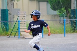 なぜぼくたちを使わない。ぼくたちが出ていたら勝てたぜ！　その6　　「ぼくたちみたいに全力で走りな。　守備に行くときだって全力で走らないと。基本中の基本なんだけどな・・」