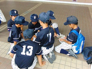 8/27保土ヶ谷球場開会式は雨で中止。暇つぶしの画像。